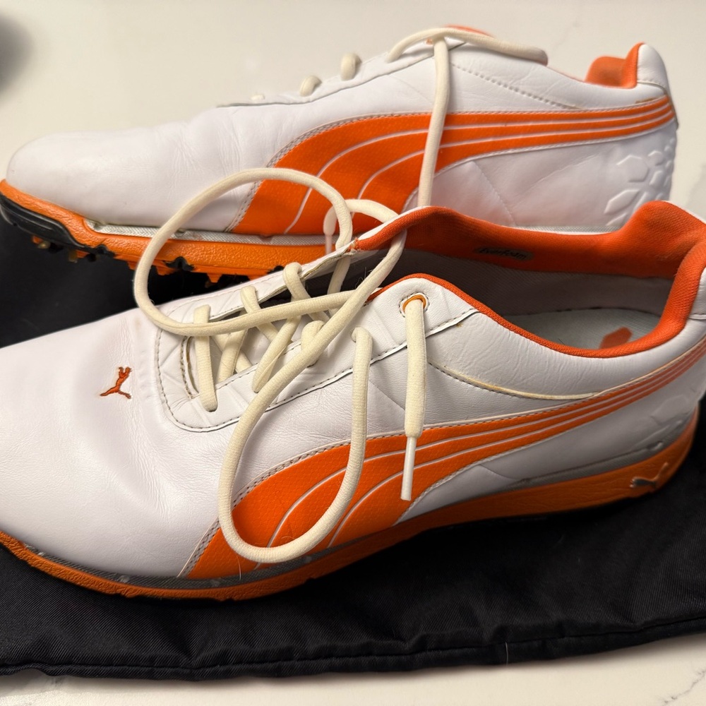 Puma White and Orange Golf Shoes + carry bag
